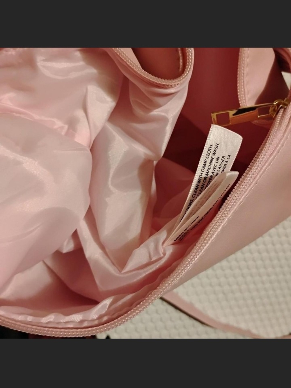 Juicy Couture Light Pink Shoulder Bag with Clear Bead Handle#marks - Picture 4 of 7